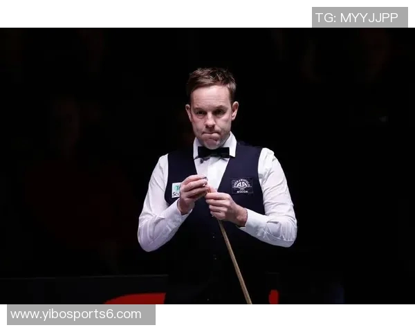 奥沙利文与特鲁在世界斯诺克决赛中展开激烈对决，谁将捧起冠军奖杯